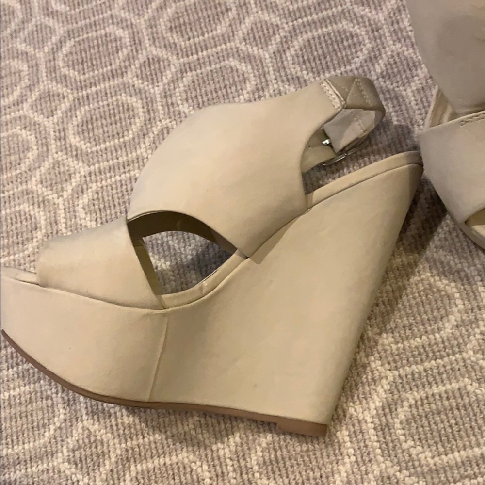 Wedges - Picture 3 of 4
